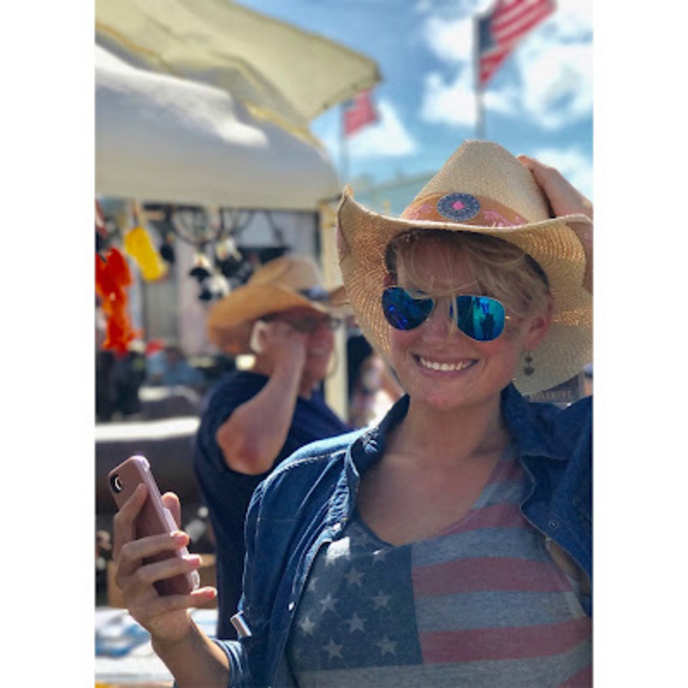 Meet your Posher, Vanessa